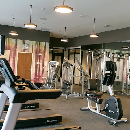 Courtyard Elkhart Hotel Екстериор снимка